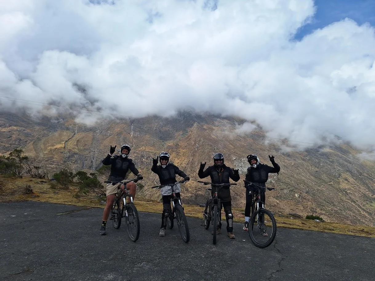 Canotaje en Río Sagrado, Cabalgatas y Senderismo - 3